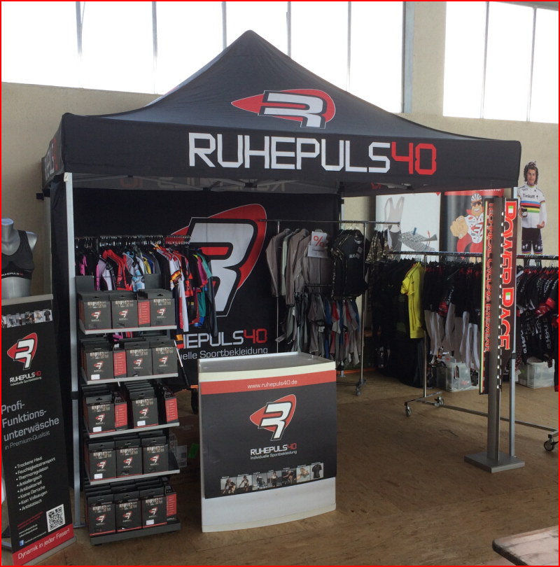 Clothing Tent - 10x10 Gallery Image